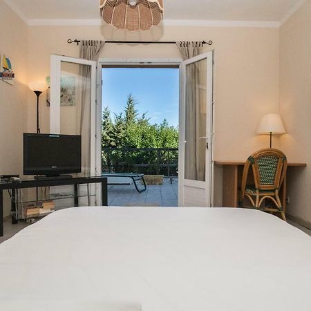 B&B Chez Max Figanières Екстериор снимка