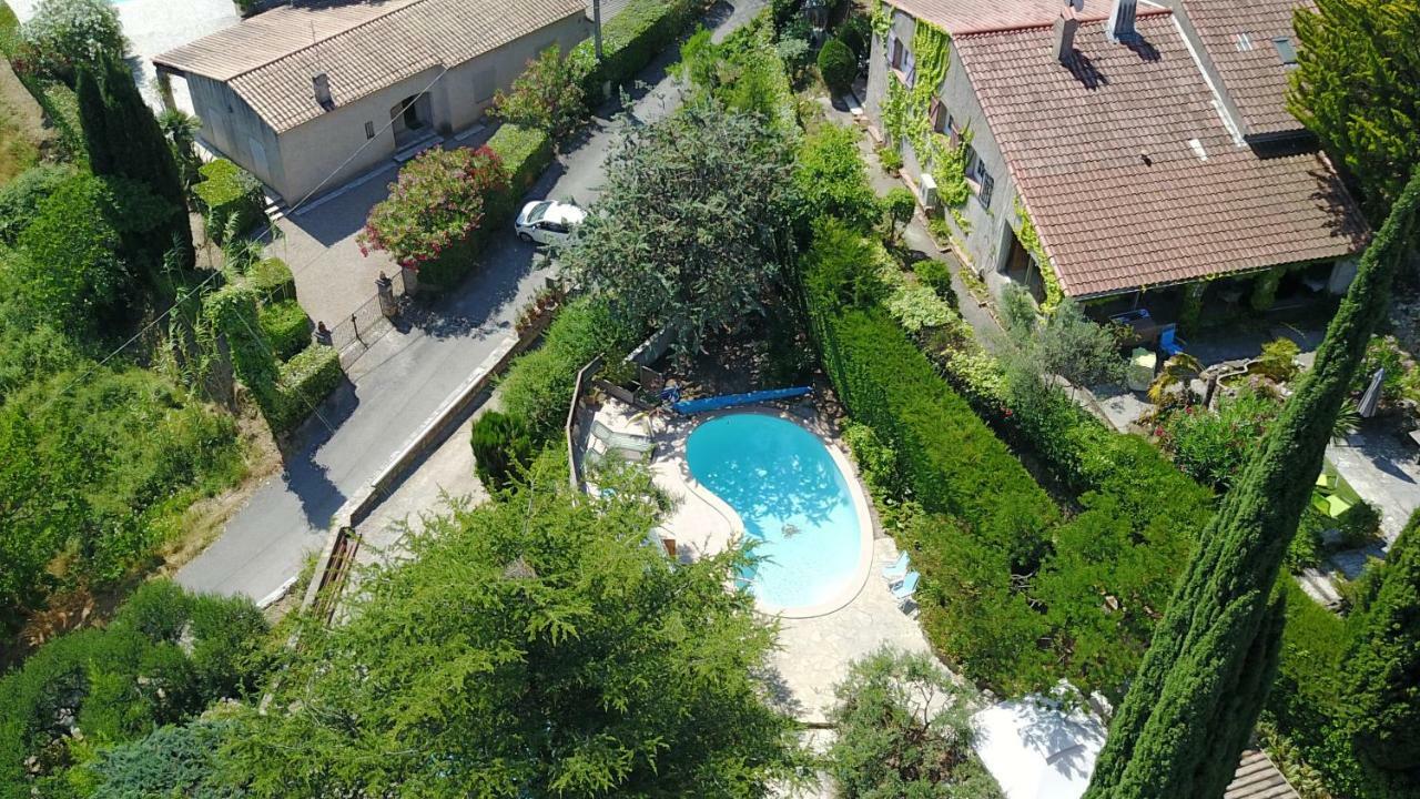 B&B Chez Max Figanières Екстериор снимка