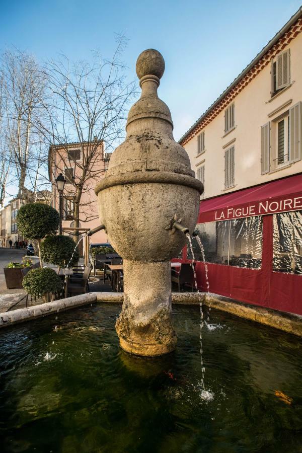 B&B Chez Max Figanières Екстериор снимка